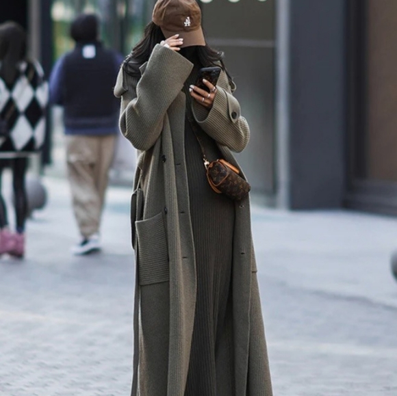 Oversize Cardigan Coat - Picture 9 of 9